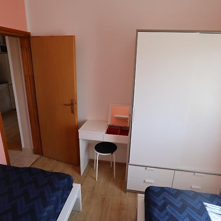 Apartman ˝Abaza˝ Vir Eksteriør bilde
