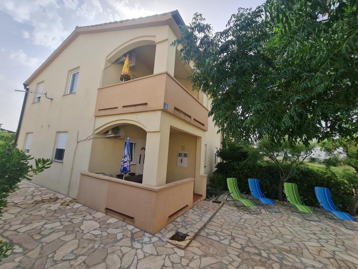 Apartman ˝Abaza˝ Vir Eksteriør bilde